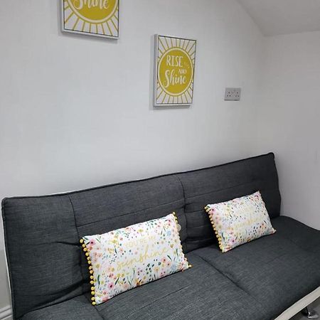Fancy Basement Flat B Apartamento Londres Exterior foto