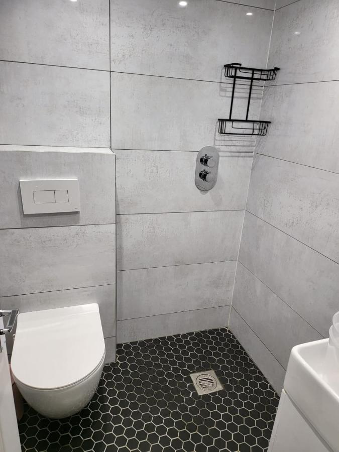 Fancy Basement Flat B Apartamento Londres Exterior foto