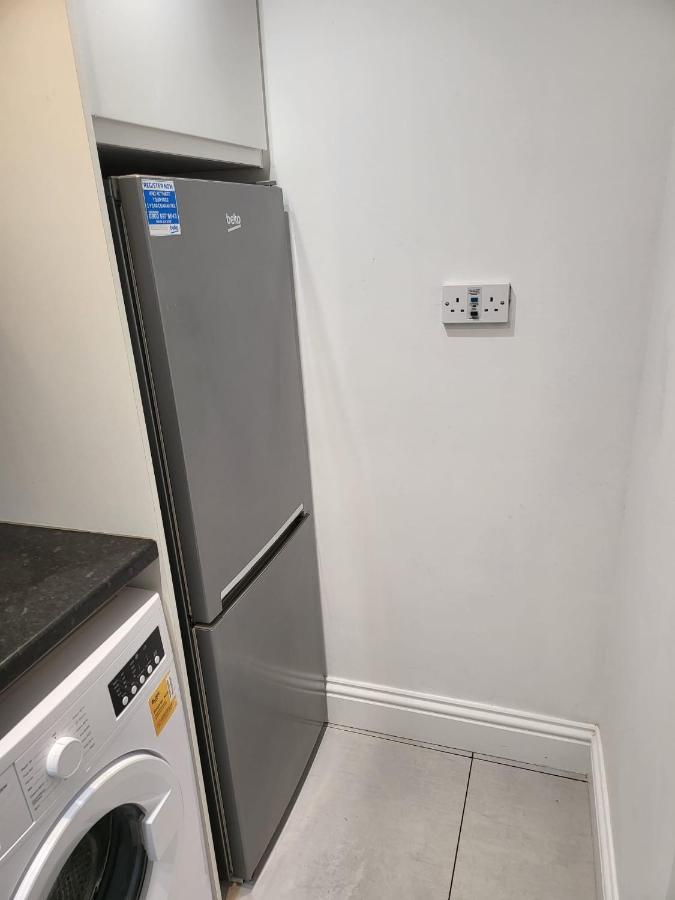 Fancy Basement Flat B Apartamento Londres Exterior foto