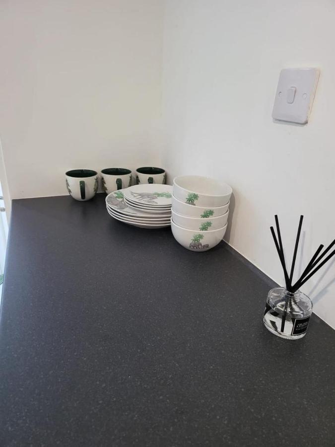 Fancy Basement Flat B Apartamento Londres Exterior foto