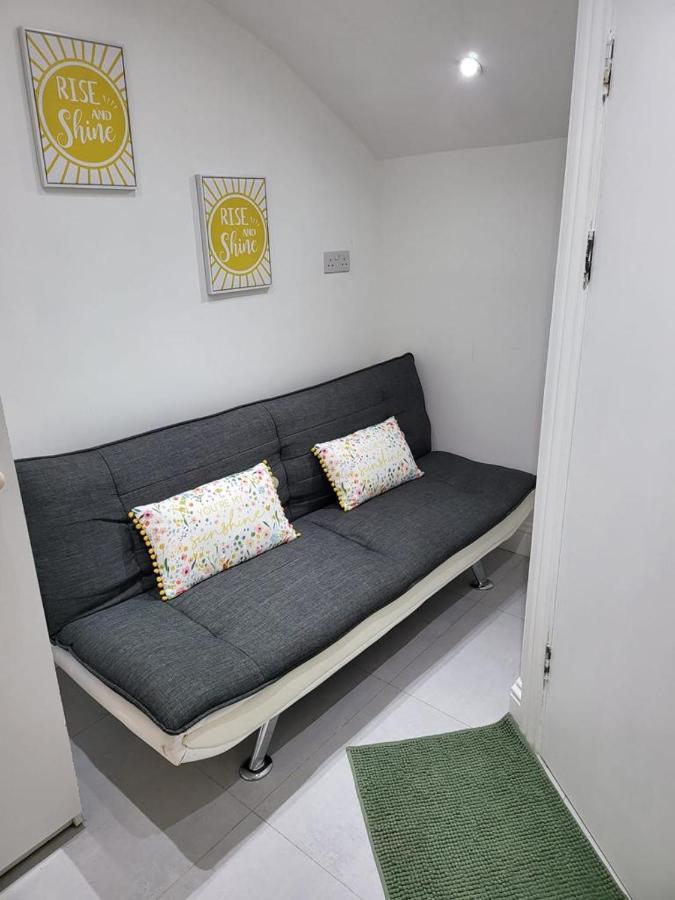 Fancy Basement Flat B Apartamento Londres Exterior foto